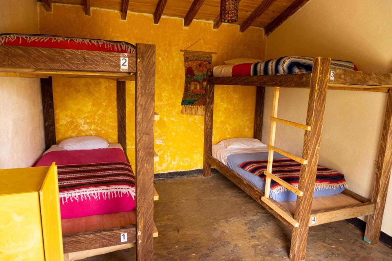 Bacoa Hostel Гуатапе Экстерьер фото