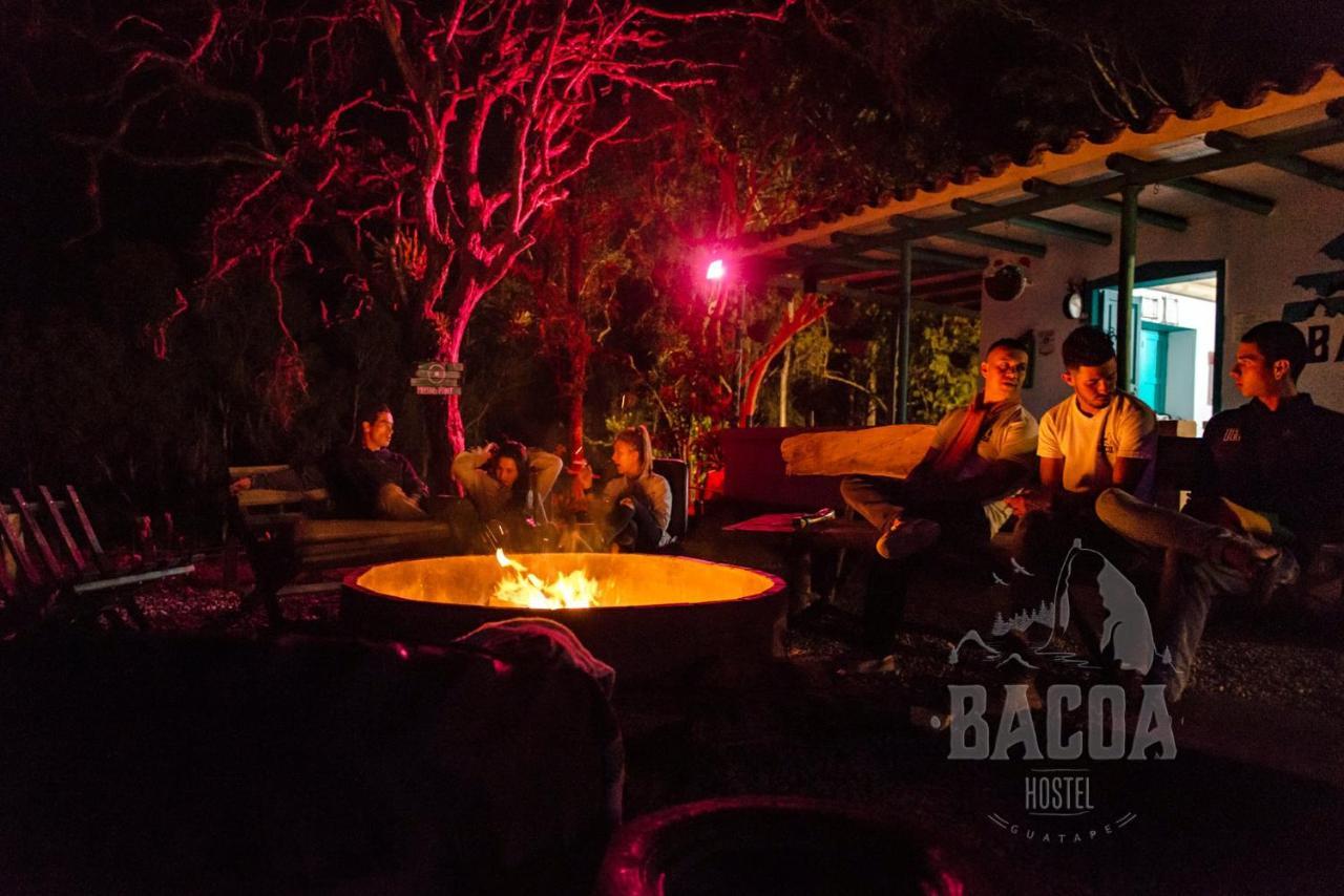 Bacoa Hostel Гуатапе Экстерьер фото