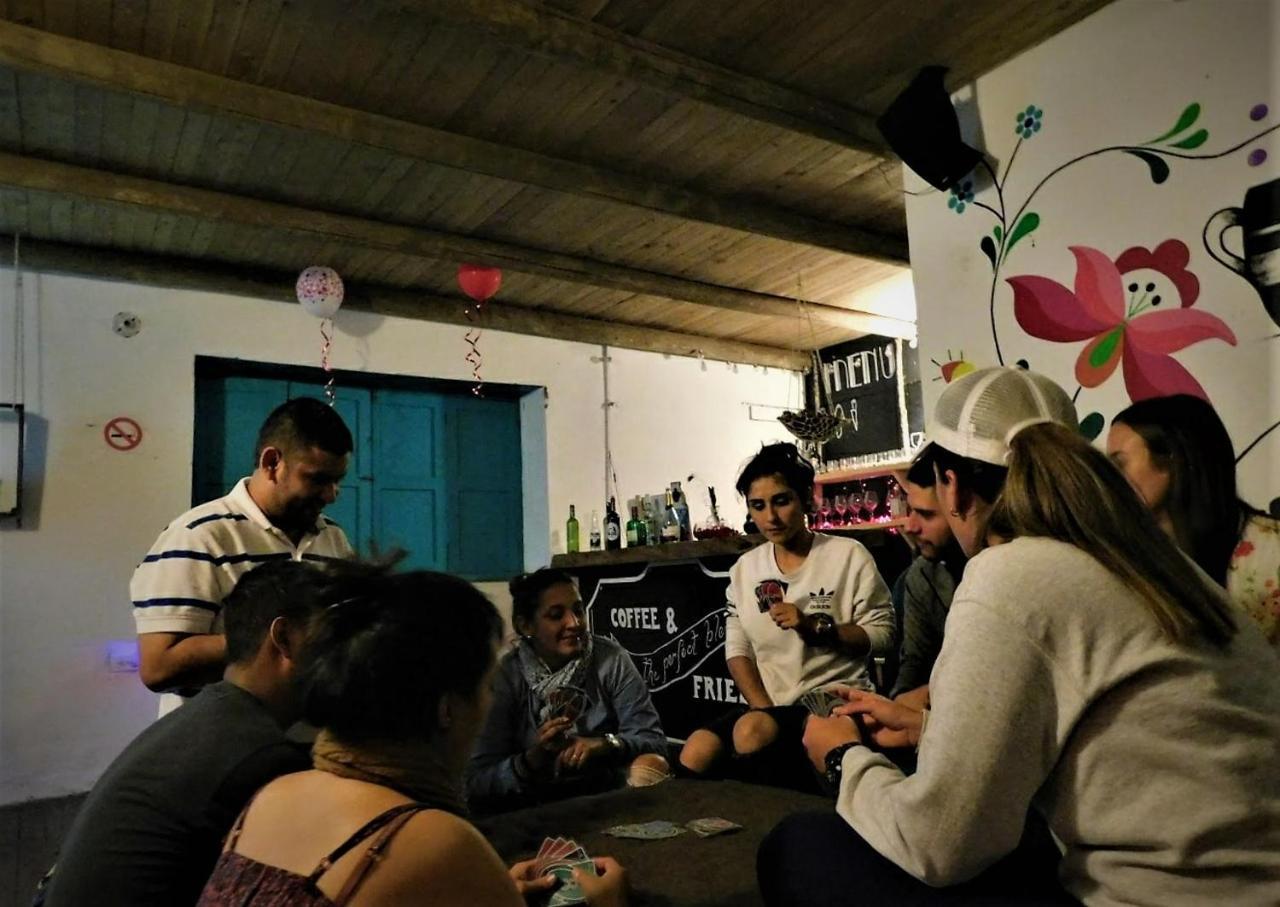 Bacoa Hostel Гуатапе Экстерьер фото